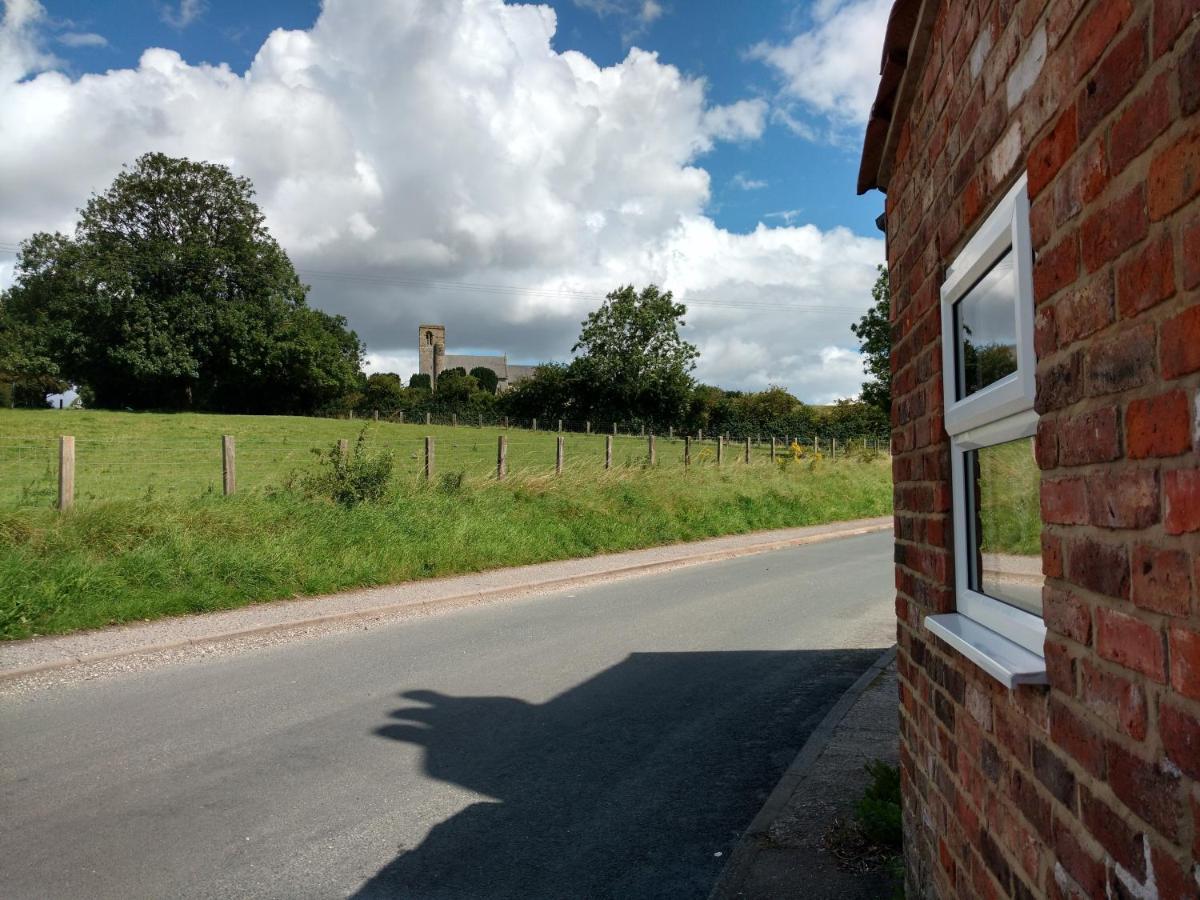 Westmoreland Cottage Weaverthorpe Exterior photo